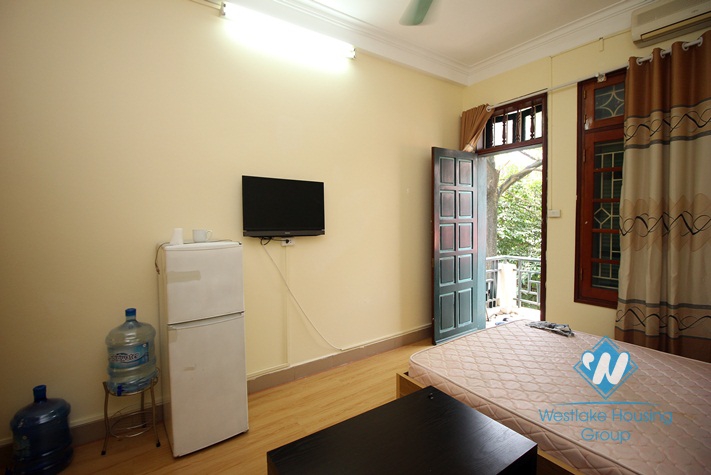 Cheap studio for rent in Truc Bach area, Ba Dinh district 